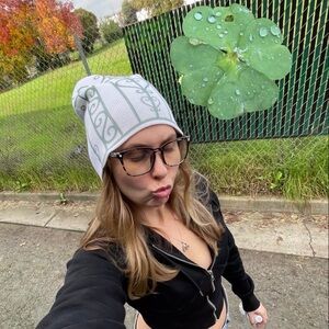 Meet your Posher, Chloe